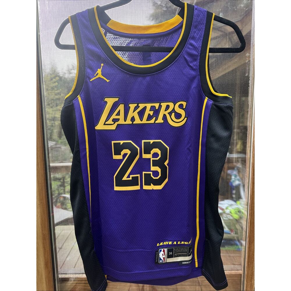 Size XS Nike NBA Field Purple Los Angeles Lakers LeBron James Jersey DO9530-508